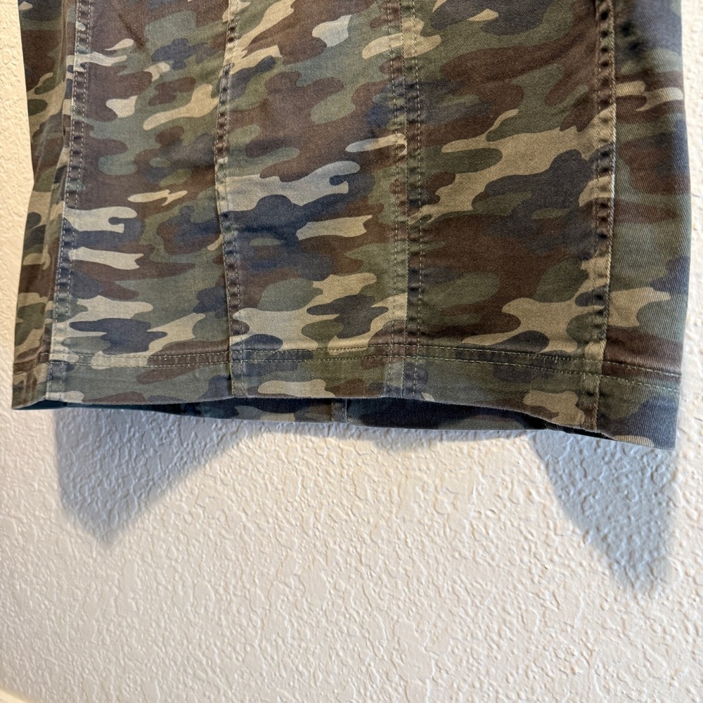 Free People Camo Mini Skirt Size 12 - Picture 2 of 7